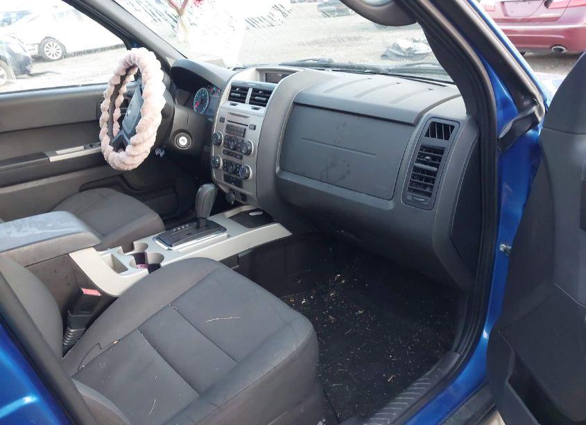 Photo 5 of 2012 Ford Escape XLT (VIN 1FMCU9DG4CKC24261)