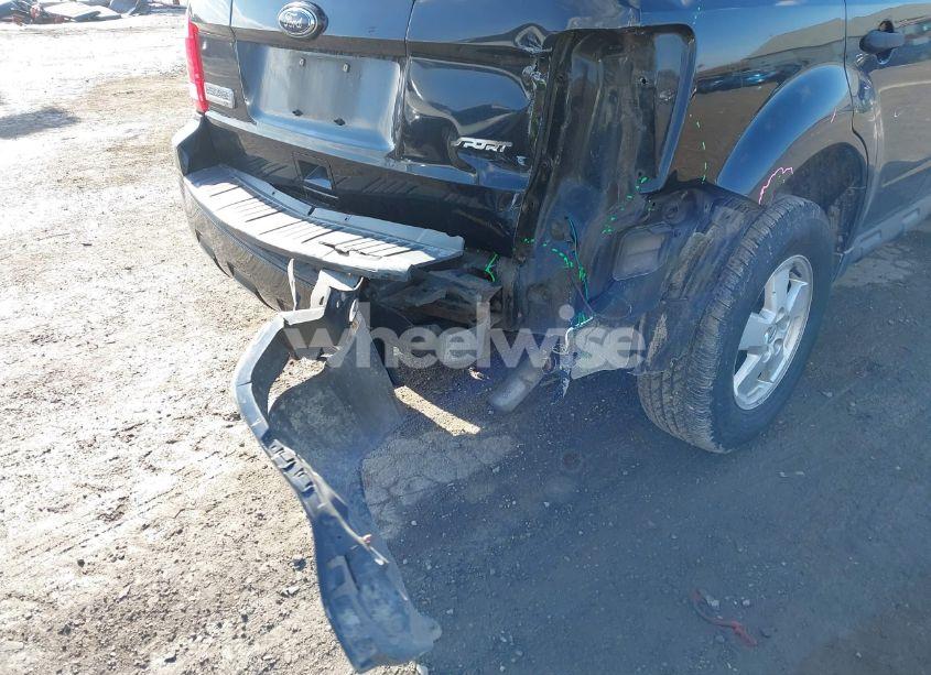Photo 6 of 2010 Ford Escape XLT (VIN 1FMCU9DG5AKA85531)