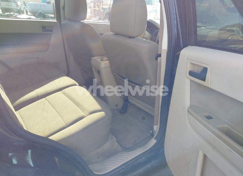 Photo 8 of 2010 Ford Escape XLT (VIN 1FMCU9DG5AKA85531)