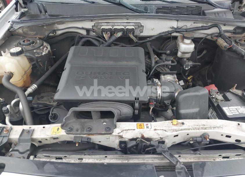 Photo 10 of 2010 Ford Escape XLT (VIN 1FMCU9DG5AKB16731)