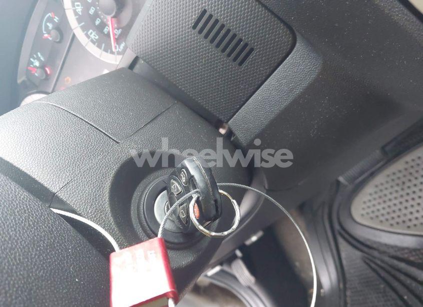 Photo 11 of 2010 Ford Escape XLT (VIN 1FMCU9DG5AKB16731)