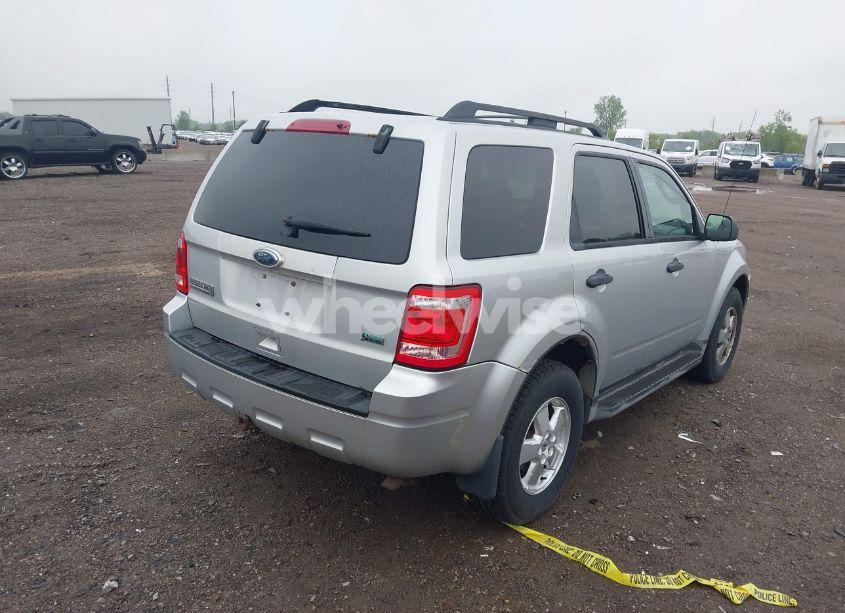 Photo 4 of 2010 Ford Escape XLT (VIN 1FMCU9DG5AKB16731)