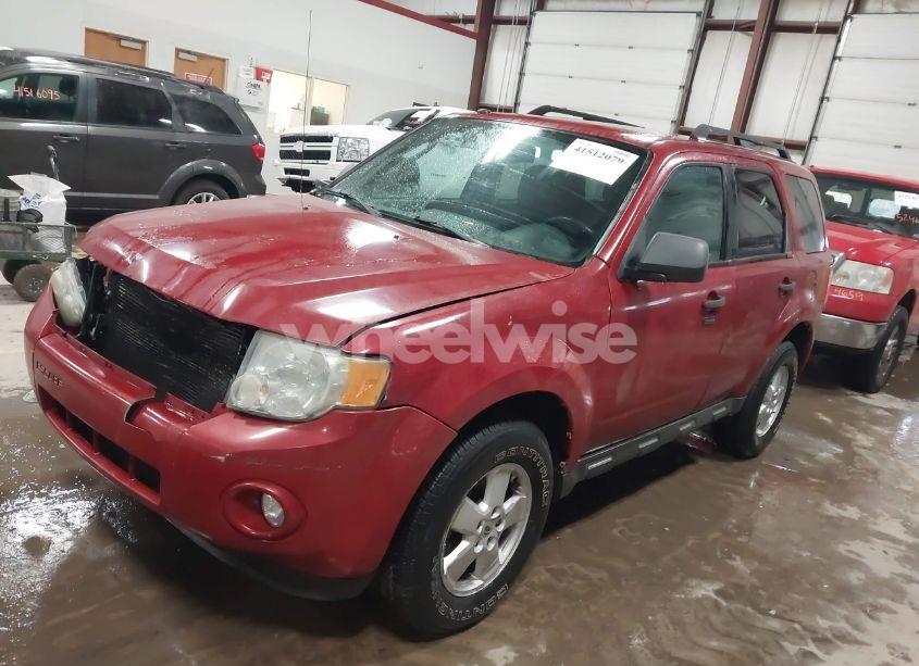 Photo 2 of 2010 Ford Escape XLT (VIN 1FMCU9DG5AKB78310)