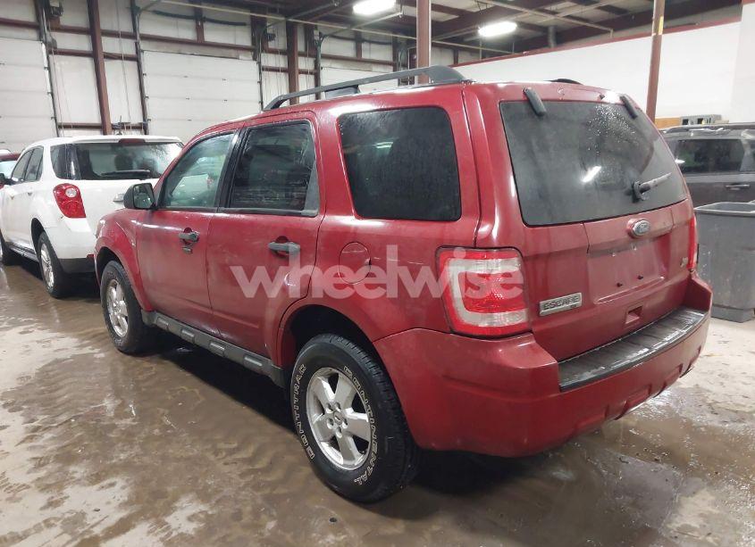 Photo 3 of 2010 Ford Escape XLT (VIN 1FMCU9DG5AKB78310)