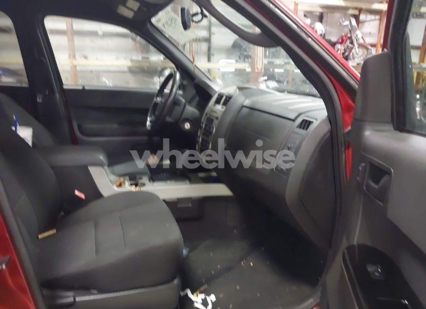 Photo 5 of 2010 Ford Escape XLT (VIN 1FMCU9DG5AKB78310)