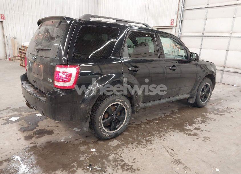 Photo 4 of 2010 Ford Escape XLT (VIN 1FMCU9DG5AKC58433)