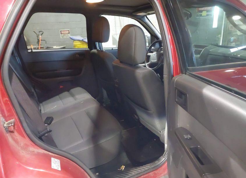 Photo 8 of 2010 Ford Escape XLT (VIN 1FMCU9DG5AKC67861)