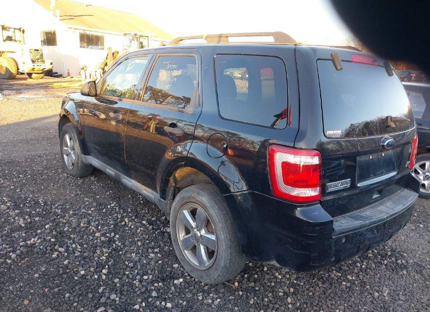 Photo 3 of 2010 Ford Escape XLT (VIN 1FMCU9DG5AKD04780)