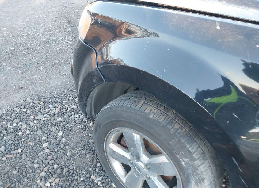 Photo 6 of 2010 Ford Escape XLT (VIN 1FMCU9DG5AKD04780)