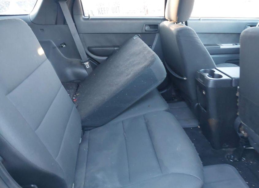 Photo 8 of 2010 Ford Escape XLT (VIN 1FMCU9DG5AKD04780)