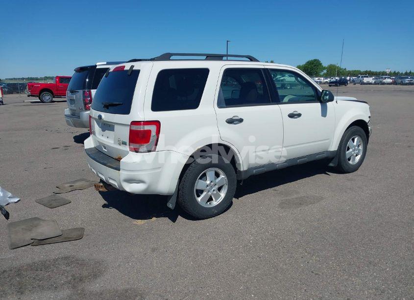 Photo 4 of 2010 Ford Escape XLT (VIN 1FMCU9DG5AKD33051)