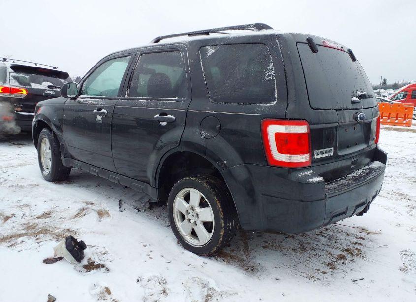 Photo 3 of 2011 Ford Escape XLT (VIN 1FMCU9DG5BKB01826)