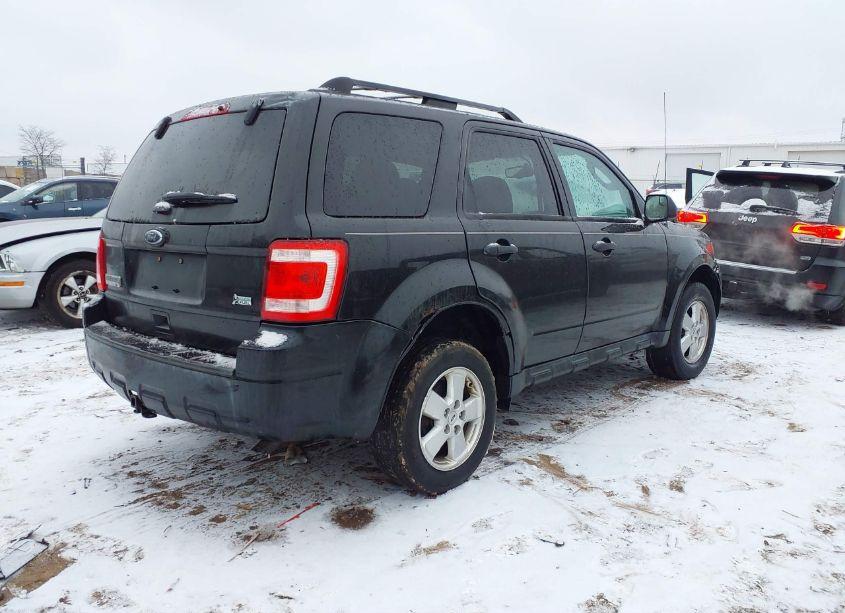 Photo 4 of 2011 Ford Escape XLT (VIN 1FMCU9DG5BKB01826)