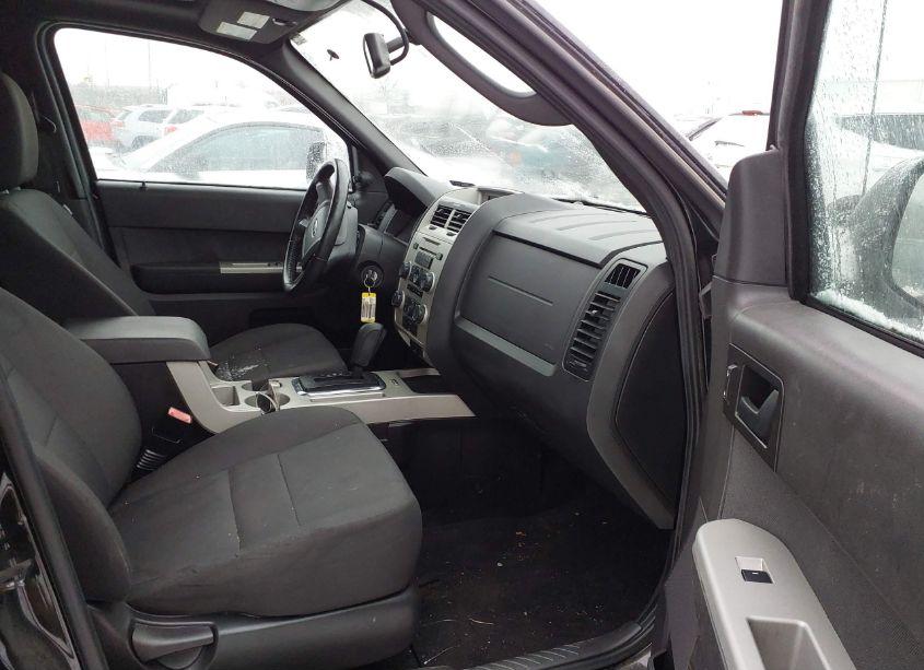 Photo 5 of 2011 Ford Escape XLT (VIN 1FMCU9DG5BKB01826)