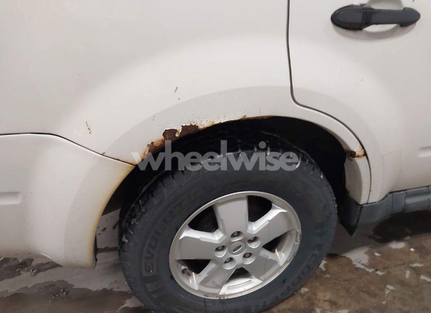 Photo 13 of 2011 Ford Escape XLT AUTOMATIC (VIN 1FMCU9DG5BKB94170)