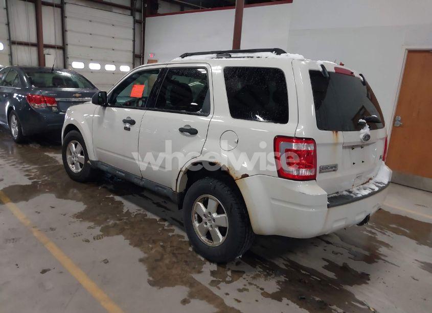 Photo 3 of 2011 Ford Escape XLT AUTOMATIC (VIN 1FMCU9DG5BKB94170)