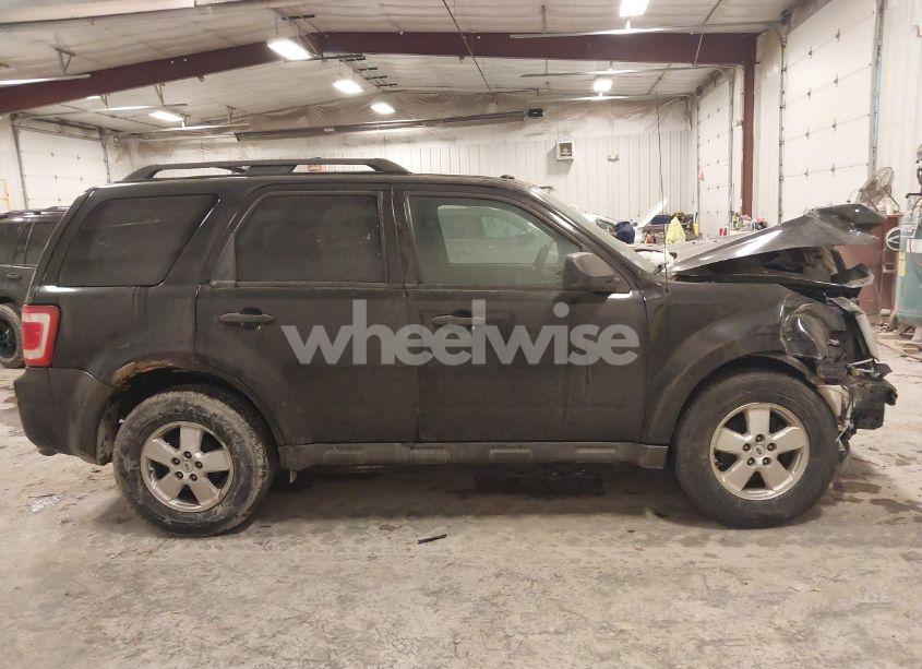 Photo 13 of 2011 Ford Escape XLT AUTOMATIC (VIN 1FMCU9DG5BKC33338)