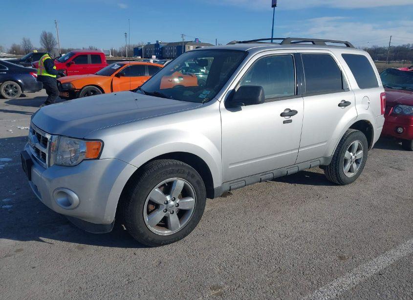 Photo 2 of 2012 Ford Escape XLT (VIN 1FMCU9DG5CKA72796)