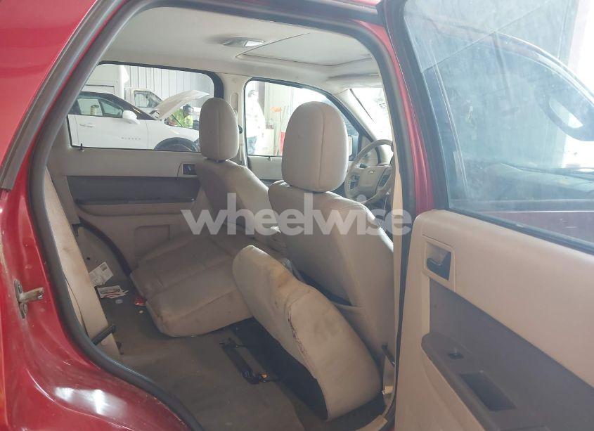 Photo 8 of 2010 Ford Escape XLT (VIN 1FMCU9DG6AKA55826)