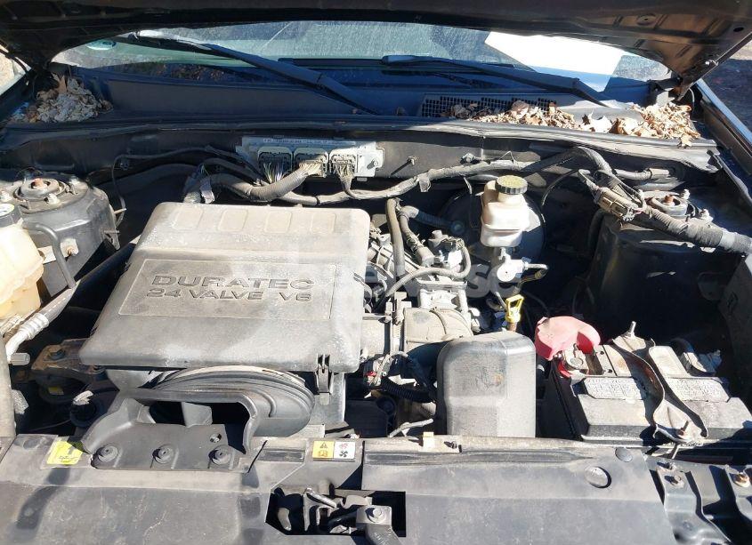 Photo 10 of 2010 Ford Escape XLT (VIN 1FMCU9DG6AKC07183)