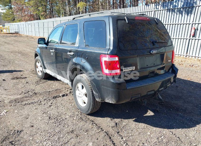 Photo 3 of 2010 Ford Escape XLT (VIN 1FMCU9DG6AKC07183)
