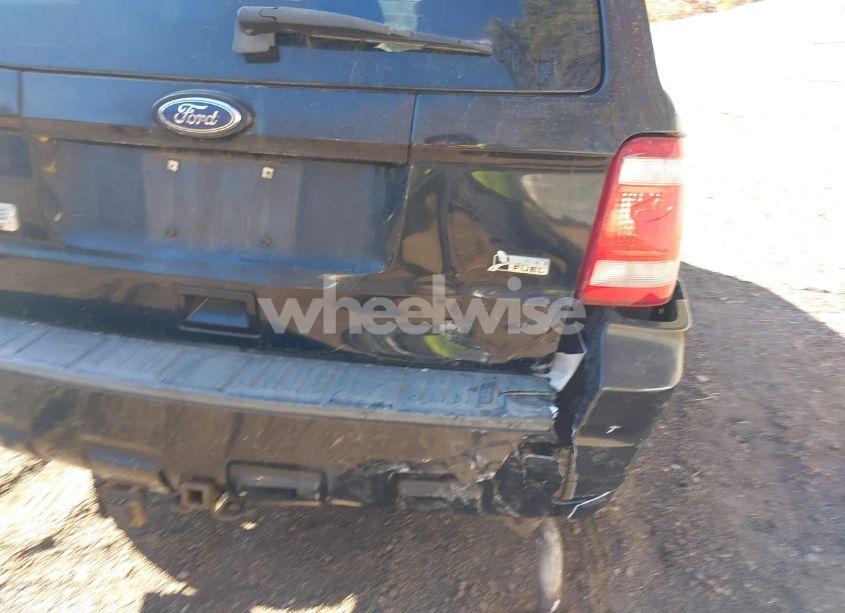 Photo 6 of 2010 Ford Escape XLT (VIN 1FMCU9DG6AKC07183)