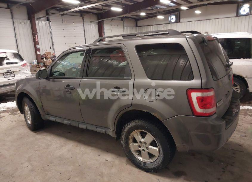 Photo 14 of 2010 Ford Escape XLT (VIN 1FMCU9DG6AKC27952)