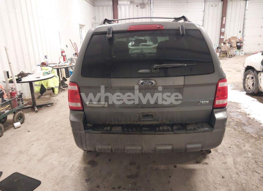 Photo 16 of 2010 Ford Escape XLT (VIN 1FMCU9DG6AKC27952)