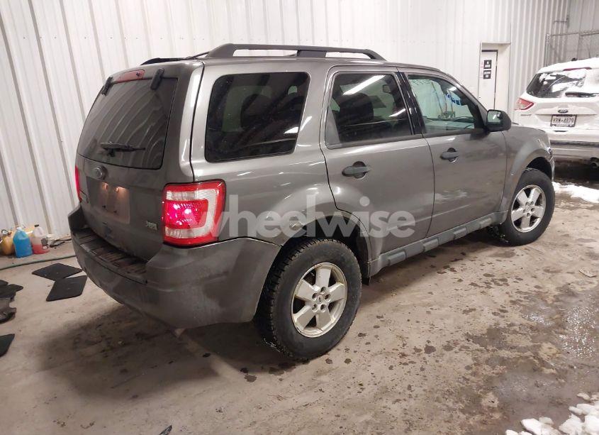 Photo 4 of 2010 Ford Escape XLT (VIN 1FMCU9DG6AKC27952)