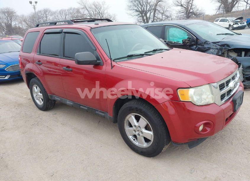 2011 Ford Escape XLT (VIN 1FMCU9DG6BKA21886) main photo