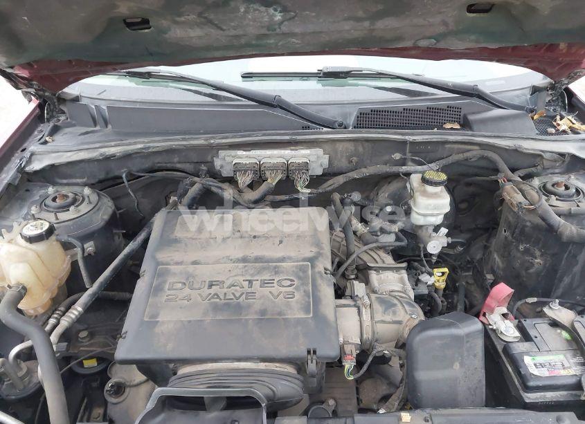 Photo 10 of 2011 Ford Escape XLT (VIN 1FMCU9DG6BKA21886)