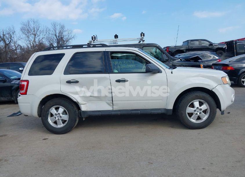 Photo 12 of 2011 Ford Escape XLT (VIN 1FMCU9DG6BKA78802)