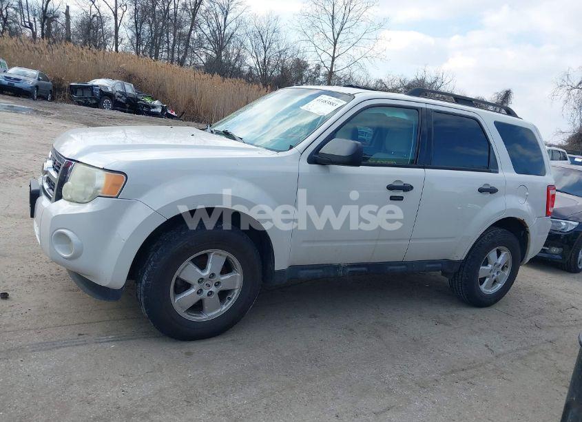 Photo 13 of 2011 Ford Escape XLT (VIN 1FMCU9DG6BKA78802)