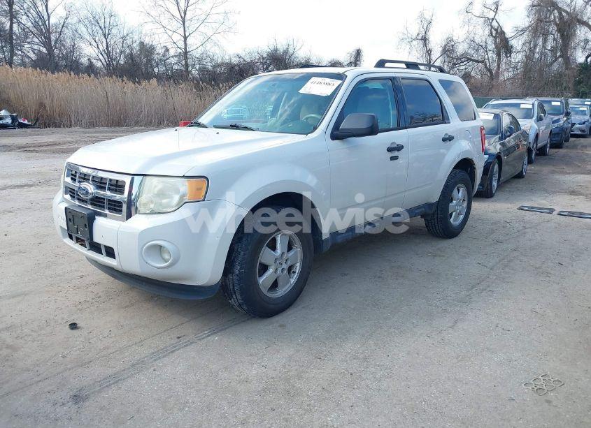 Photo 2 of 2011 Ford Escape XLT (VIN 1FMCU9DG6BKA78802)
