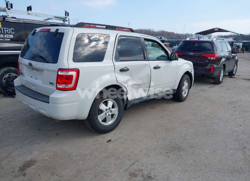 Photo 4 of 2011 Ford Escape XLT (VIN 1FMCU9DG6BKA78802)