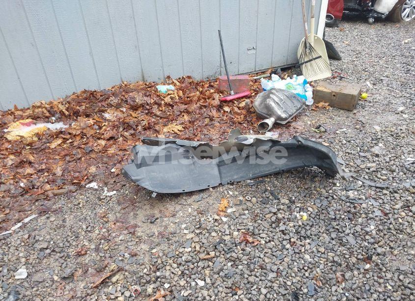 Photo 12 of 2011 Ford Escape XLT (VIN 1FMCU9DG6BKA99522)