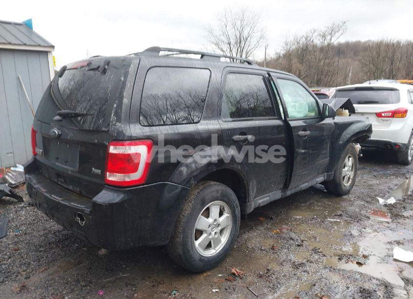 Photo 4 of 2011 Ford Escape XLT (VIN 1FMCU9DG6BKA99522)