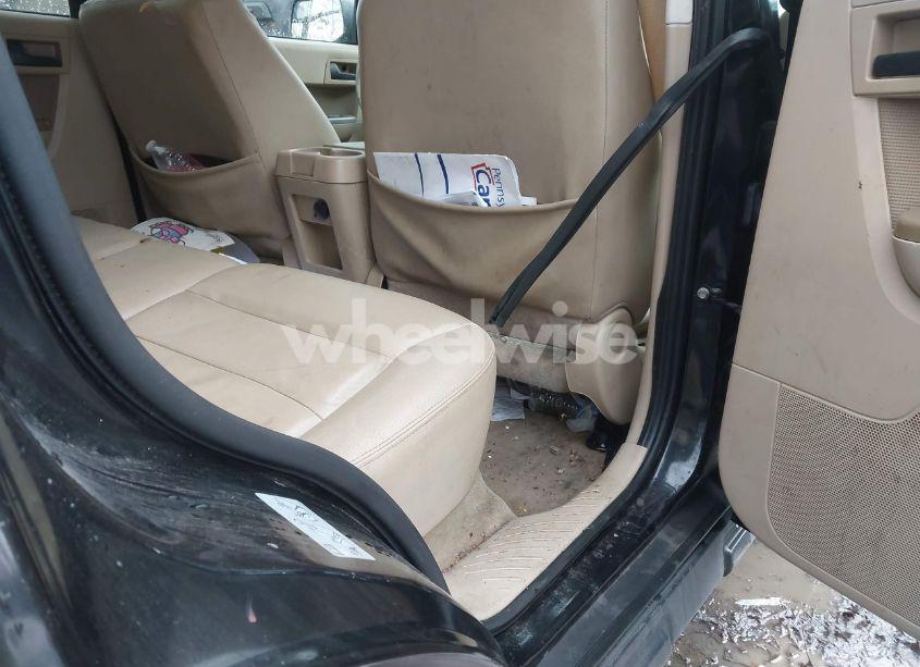 Photo 8 of 2011 Ford Escape XLT (VIN 1FMCU9DG6BKA99522)