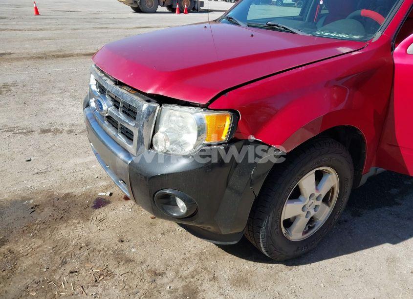 Photo 6 of 2011 Ford Escape XLT (VIN 1FMCU9DG6BKB34611)