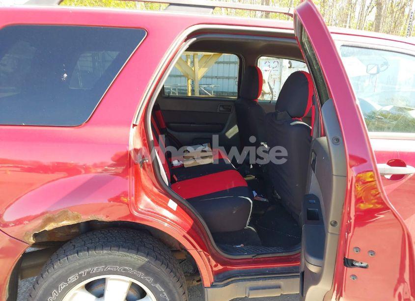 Photo 8 of 2011 Ford Escape XLT (VIN 1FMCU9DG6BKB34611)