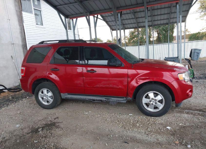 Photo 13 of 2011 Ford Escape XLT (VIN 1FMCU9DG6BKB69763)