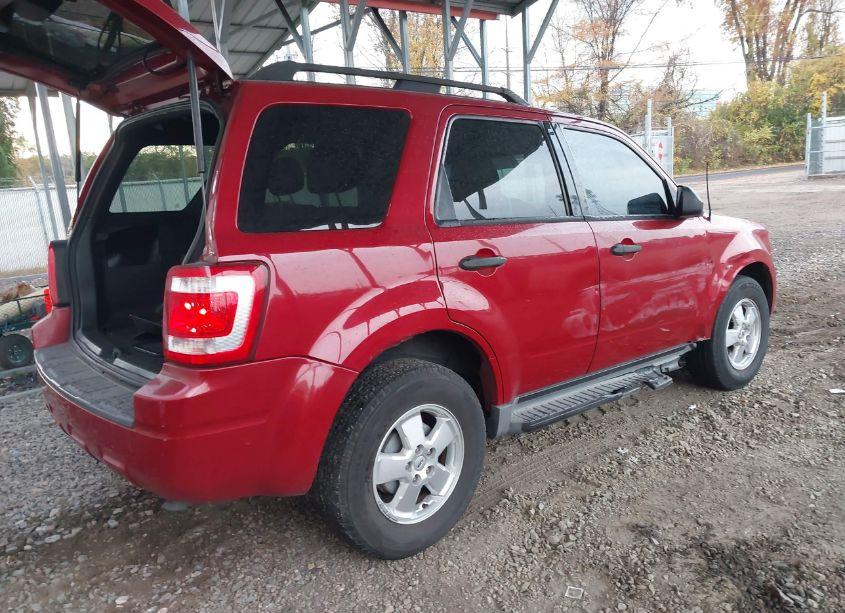 Photo 4 of 2011 Ford Escape XLT (VIN 1FMCU9DG6BKB69763)
