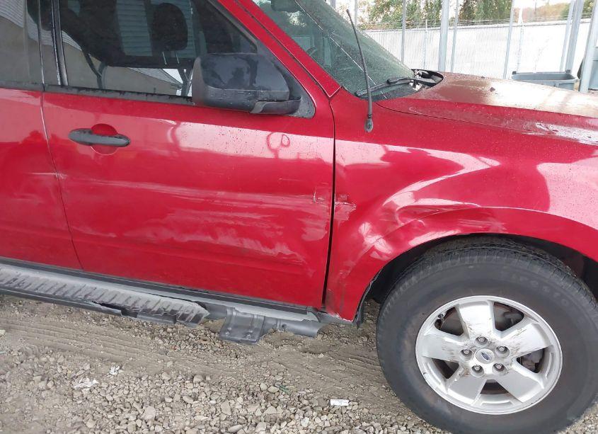 Photo 6 of 2011 Ford Escape XLT (VIN 1FMCU9DG6BKB69763)