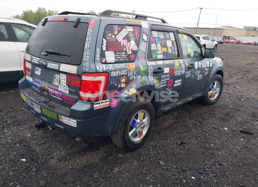 Photo 4 of 2011 Ford Escape XLT (VIN 1FMCU9DG6BKC35759)