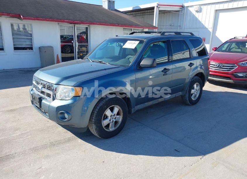 Photo 2 of 2012 Ford Escape XLT (VIN 1FMCU9DG6CKA32565)