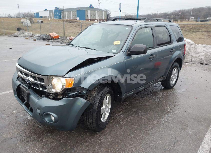 Photo 2 of 2012 Ford Escape XLT (VIN 1FMCU9DG6CKA73780)