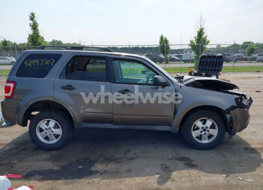 Photo 13 of 2012 Ford Escape XLT (VIN 1FMCU9DG6CKA99439)