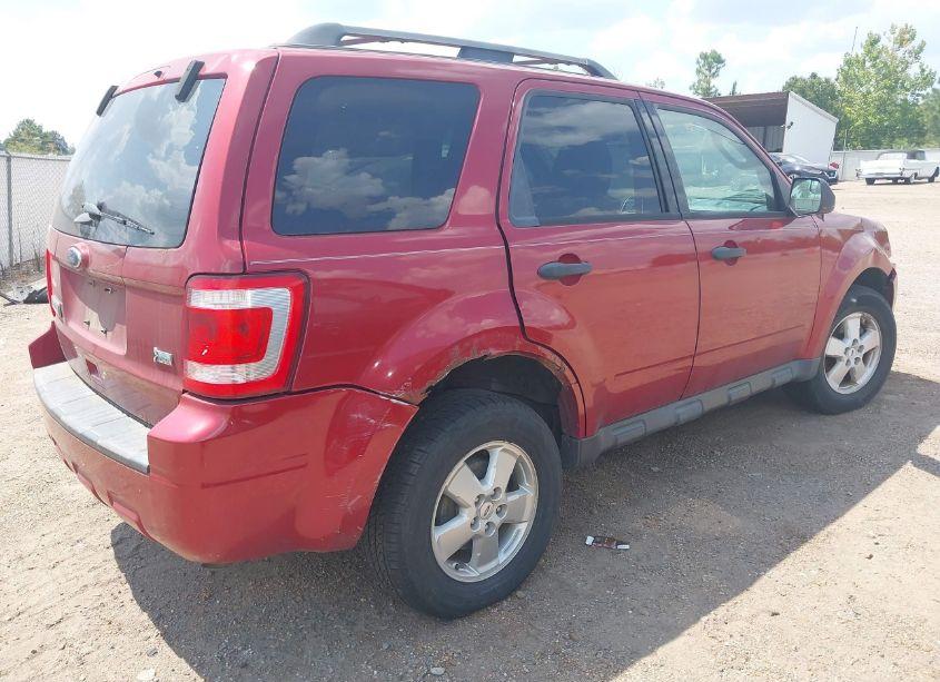 Photo 4 of 2012 Ford Escape XLT (VIN 1FMCU9DG6CKB71742)