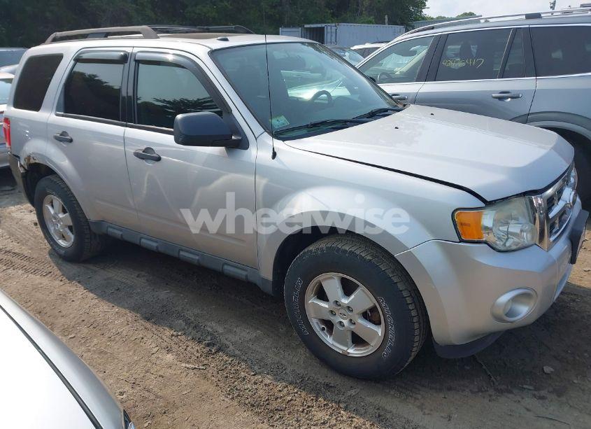 2012 Ford Escape XLT (VIN 1FMCU9DG6CKC70903) main photo