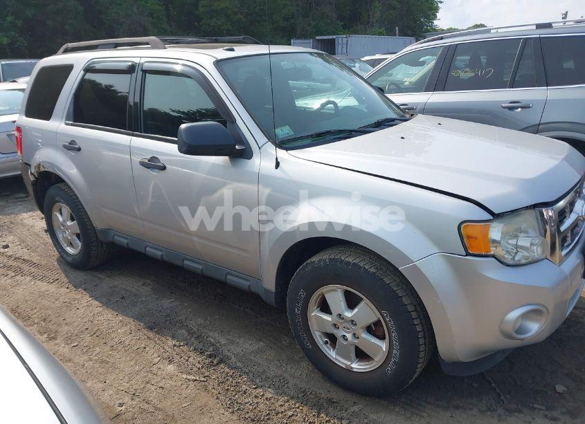 Photo 5 of 2012 Ford Escape XLT (VIN 1FMCU9DG6CKC70903)